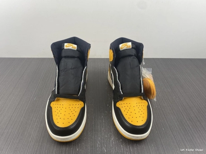 1st Kicks High OG Air Yellow Toe Jordan 555088-711 1 0813